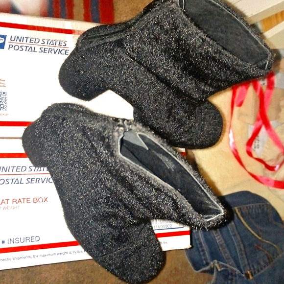 Free People Cecile (or similar) Black HAIR?SUEDE? NWOB, back Zip-up wedge Boots - Picture 7 of 10